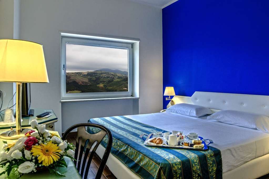 Grande Albergo Potenza Room photo